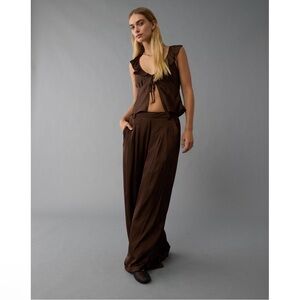 AE High-Waisted Baggy Wide-Leg Satin Trouser